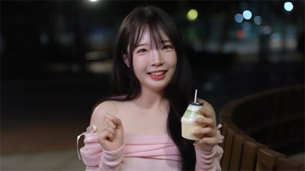 嘘美女拍摄中手机版